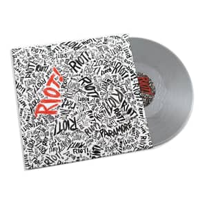 Paramore - Riot!