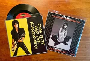 Joan Jett - I Hate Myself For Loving You 7" Vinyl w/Custom Sleeve