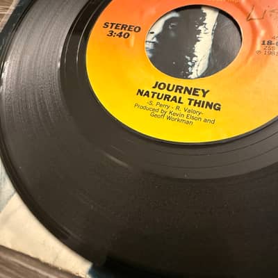 Image 8 of 2x Journey 7” Bundle