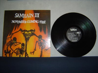 SAMHAIN: November-Coming-Fire (4th press. with barcode on the sleeve.)