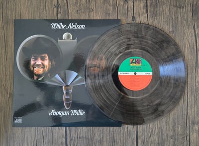 Willie Nelson - Shotgun Willie (Atlantic, RCV1 649775) · LP · Gunsmoke, 180g · NM/NM · Club Edition, Reissue, Remastered