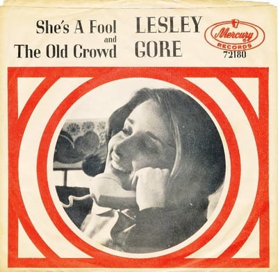 Lesley Gore - She's A Fool / The Old Crowd (Mercury, 72180) · 7"