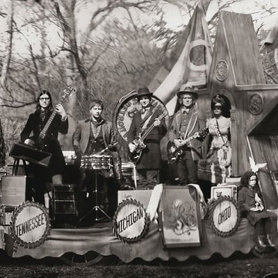 The Raconteurs - Consolers Of The Lonely (Warner Bros. Records, 1-456060) · 2xLP · Tri-Fold Sleeve