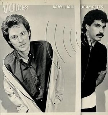 Daryl Hall & John Oates - Voices (RCA Victor, AQL1-3646) · LP · Color Cover · VG+/G+ · Reissue