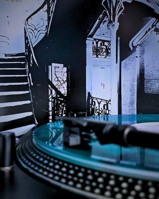 Mazzy Star - She Hangs Brightly (Capitol Records, 602475797593) • LP • Aqua / Black Marble • Record Store Day, Reissue