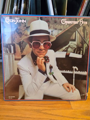 Elton John - Greatest Hits • 255th press