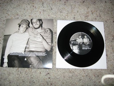 Cold War Kids - Hospital Beds