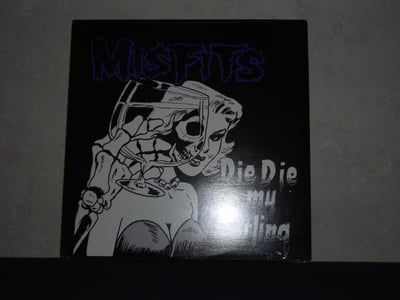 MISFITS: Die Die My Darling (5th pressing with barcode printed on the sleeve, sealed)