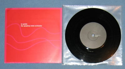 La quiete / The apoplexy twist orchestra - Split 7" | Heroine, heroine-013 | black /525