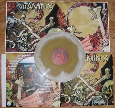 Vitamin x - Full scale assault | Tankcrimes, tc-29 | white/tan, gatefold 64/151(?)