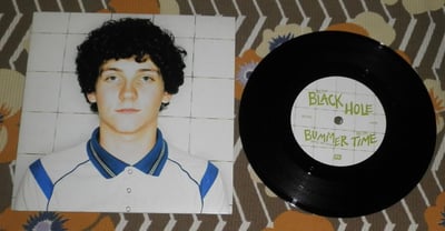 Be Your Own Pet - Black Hole (black)