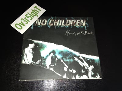 No Children - Never Look Back (2003) Produccions Blau