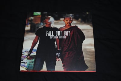 Fall Out Boy - Save Rock and Roll | (2x10" Gatefold - Transpartent Red) [1st on Island Records]