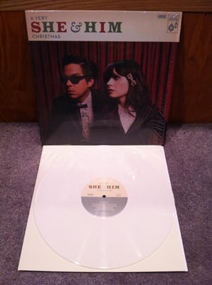 She & Him - A Very She & Him Christmas (White)