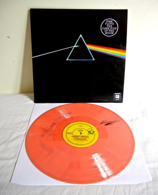 Pink Floyd - Dark Side of the Moon (Uno. 2011, Pink)
