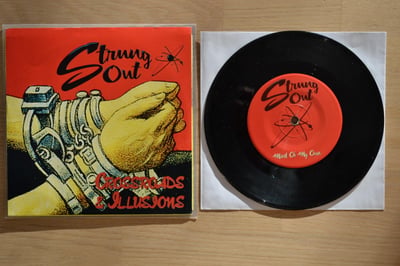 Strung Out: Crossroads & Illusions (Fat Wreck Chords 1998 / black)