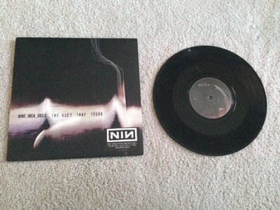 Nine Inch Nails - The Hand That Feeds - Black /???