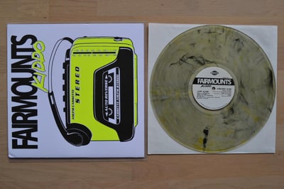 Fairmounts: Kiddo (Clearview Records 2014 / clear w/ yellow & black smoke / silk-screened cover) #26/50