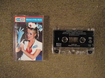 Blink 182 - Enema Of The State (Black Cassette)