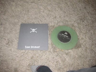 Teenage Bottlerocket. "Joy Division Covers" - Clearview Records. Gray/Green/1000