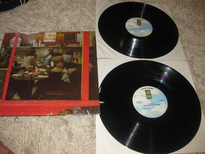 Tom Waits "Nighthawks at the Diner" Asylum Records. 2x12" Black