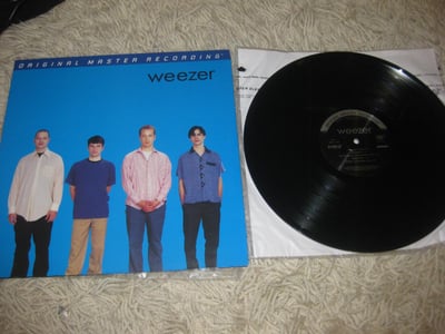 Weezer "Weezer (The Blue Album)" Mobie Fidelity Sound Lab/Geffen. 2012 Repress. 180 Gram Black. #002875