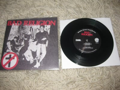Bad Religion "Early Years" Puke N Vomit Records. ?? Press. Black/???