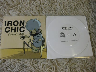 Iron Chic "(cosmic) Future" - Yo Yo Records. 2nd Press. White/???