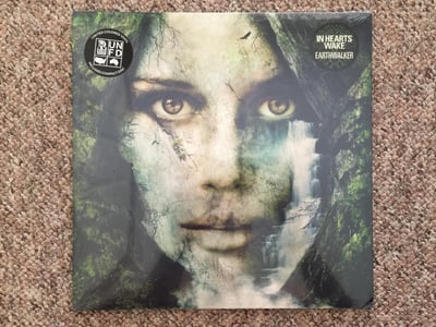 In Hearts Wake | Earthwalker | 2014 | Blue/White Starburst | /250 | Sealed