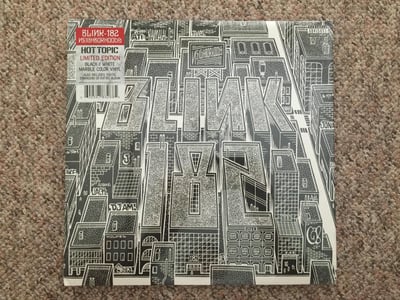 blink-182 | Neighborhoods | 2011 | Black/White | /1000 | Sealed
