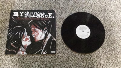 My Chemical Romance - Three Cheers for Sweet Revenge