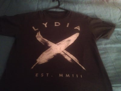 L - Lydia - Feathers