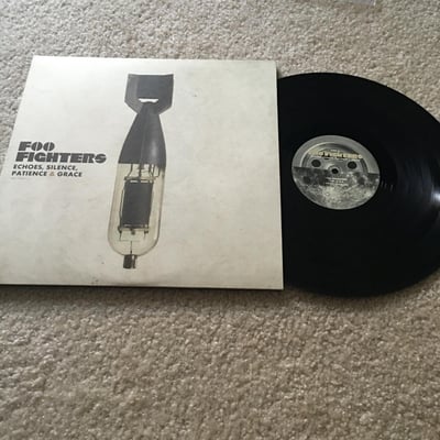Foo Fighters - Echoes, Silence, Patience & Grace