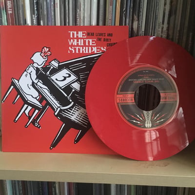 The White Stripes - Dead Leaves and The Dirty Ground