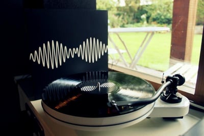 Arctic Monkeys - AM (Black)