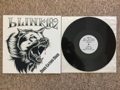 blink-182 | Dogs Eating Dogs | 2017 | French Bootleg | Black