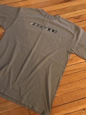 Focused - The Hope That Lies Within live shots (OG, dark gray, 1995 XL)