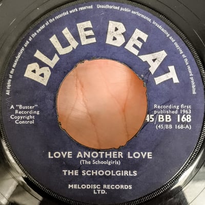 45/BB 168 - The Schoolgirls - Love Another Love - Blue Beat - 7" - 1963 - 15704743 - Ska, Reggae - 2024-12-09 06:02:27 - Very Good Plus (VG+) - Generic