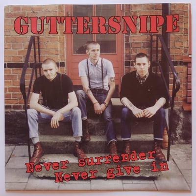 DSS99200, dss99200 - Guttersnipe - Never Surrender Never Give In - DSS Records, DSS Records - 7" - 1998 - 2496462 - Oi! - 2011-07-02 19:14:21 - Near Mint (NM or M-) - Near Mint (NM or M-)