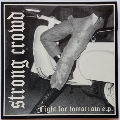 BFR-008/2000 - Strong Crowd - Fight For Tomorrow E.P. - Bronze Fist Records - 7", EP - 2000 - 555253 - SSS - 2011-06-27 19:25:22 - Near Mint (NM or M-) - Very Good Plus (VG+)