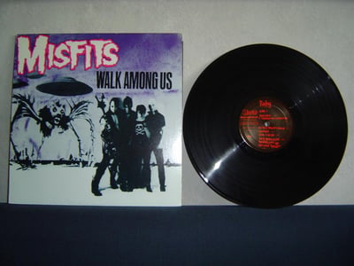 MISFITS: Walk Among Us (2nd press. pink logo with purple background on the sleeve)
