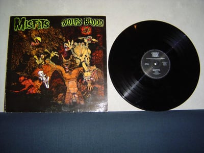 MISFITS: Wolfsblood/ Earth A.D (German 1st press. Theaterstr.4-5 address with black labels & 2- sided printed innersleeve)