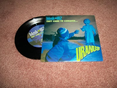 blink-182 - They Came To Conquer Uranus | Black | GRL-701